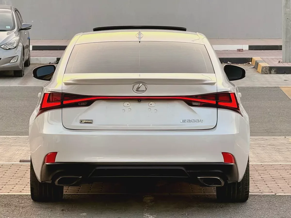 Lexus IS 200t 2017 - American Specs - Turbocharged Luxury Sedan-5-5