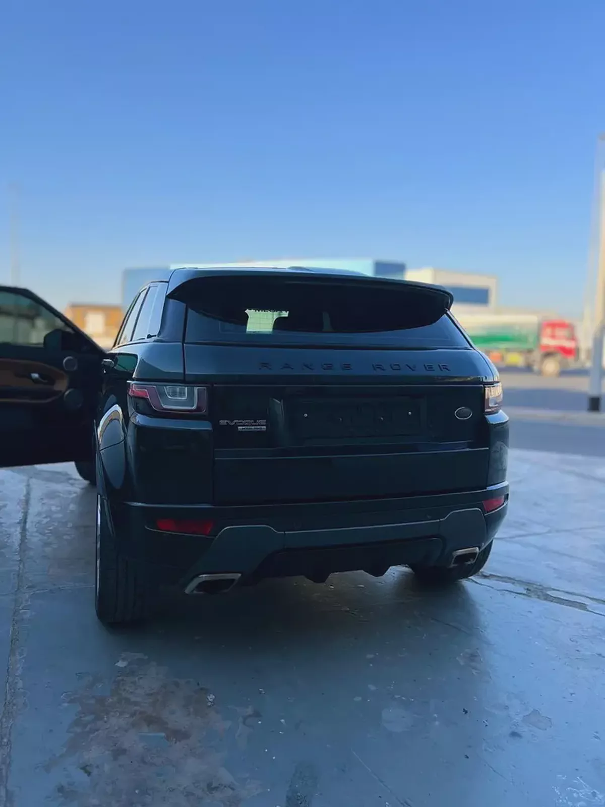 2017 Land Rover Range Rover Evoque R-Dynamic HSE 2017 | GCC Specs-5-5