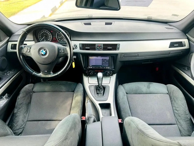 BMW 323i | 2006 | M PACKAGE | CLEAN TITILE | FRESH JAPAN IMPORT-17