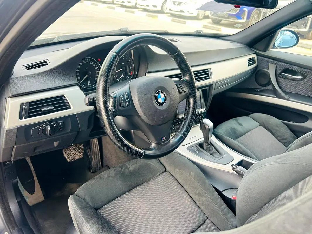 BMW 323i | 2006 | M PACKAGE | CLEAN TITILE | FRESH JAPAN IMPORT