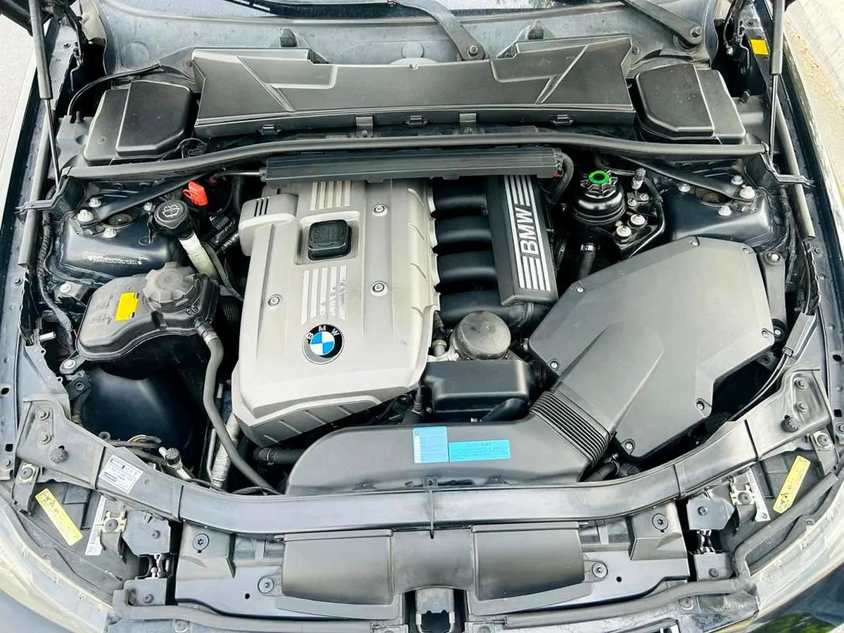 BMW 323i | 2006 | M PACKAGE | CLEAN TITILE | FRESH JAPAN IMPORT