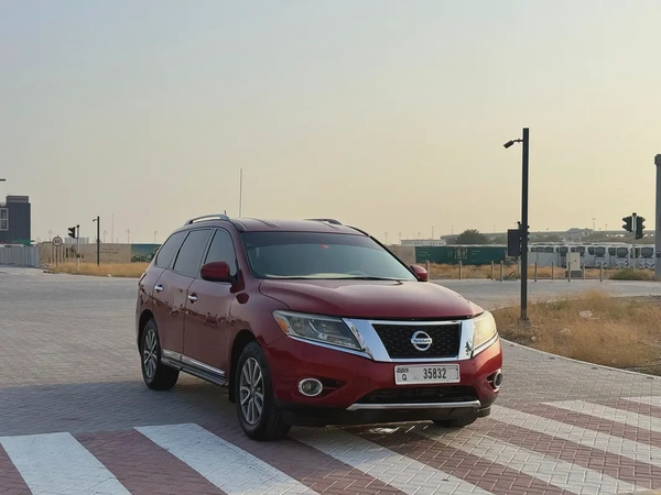 Nissan Pathfinder 2014 SE | American Specs | Well Maintained