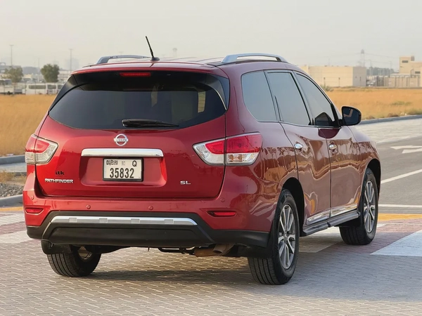 Nissan Pathfinder 2014 SE | American Specs | Well Maintained