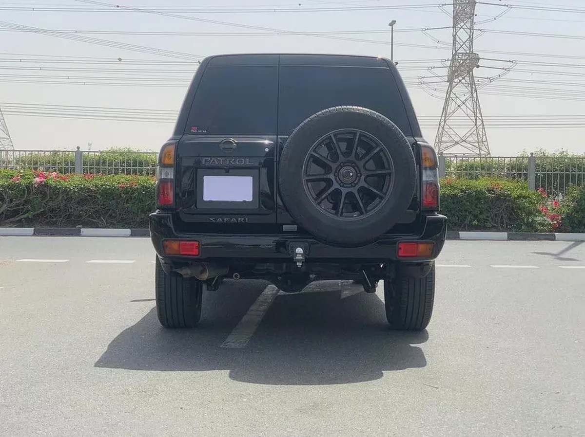 Nissan Patrol Safari Super Safari 2017 GCC Specs-10-10