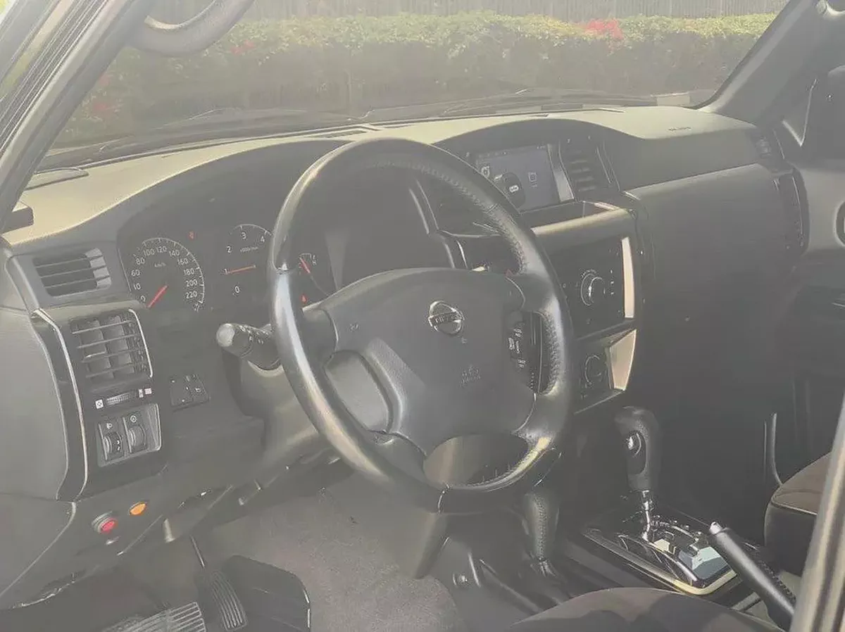 Nissan Patrol Safari Super Safari 2017 GCC Specs-3-3