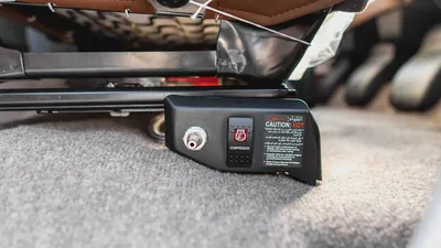2026 Toyota Land Cruiser LC76 2.8L AT Diesel (Black-Brown)-10