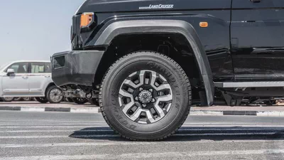 2026 Toyota Land Cruiser LC76 2.8L AT Diesel (Black-Brown)-5