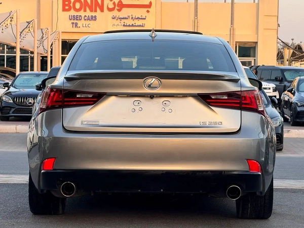 لكزس IS250 V6 2.5L موديل 2015 وارد إف إسبورت فل اوبشن