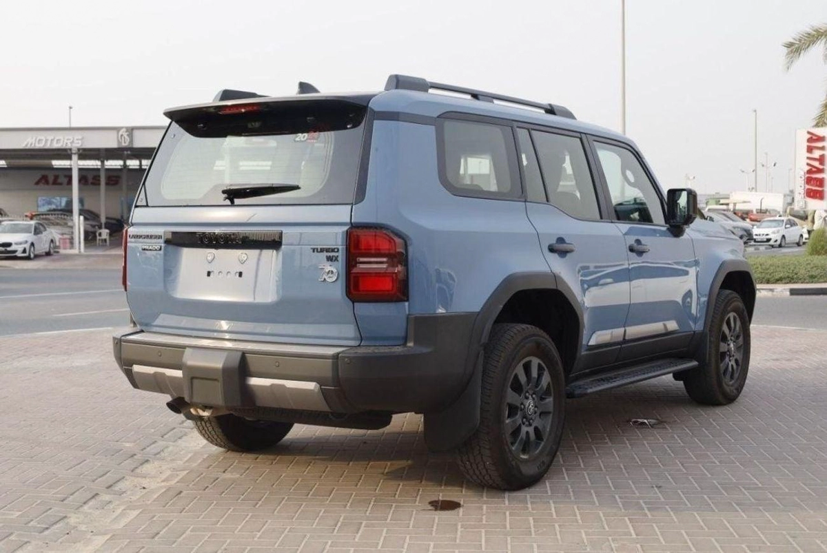 Toyota Prado PRADO FULL OPTION PETROL VXR 2.4T-4-0