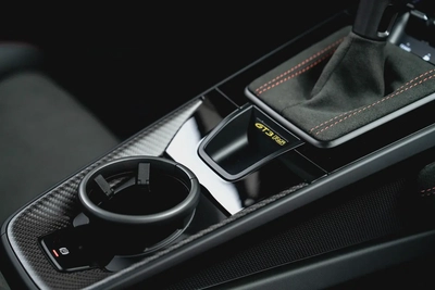 2023 PORSCHE 911 GT3 RS WEISSACH. CARBON CERAMIC BRAKES. SUSPENSION LIFTER. HIGH SPEC. MAIN DEALER S-15