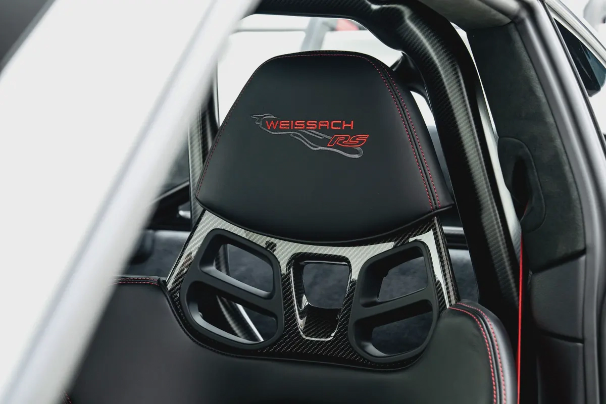 2023 PORSCHE 911 GT3 RS WEISSACH. CARBON CERAMIC BRAKES. SUSPENSION LIFTER. HIGH SPEC. MAIN DEALER S
