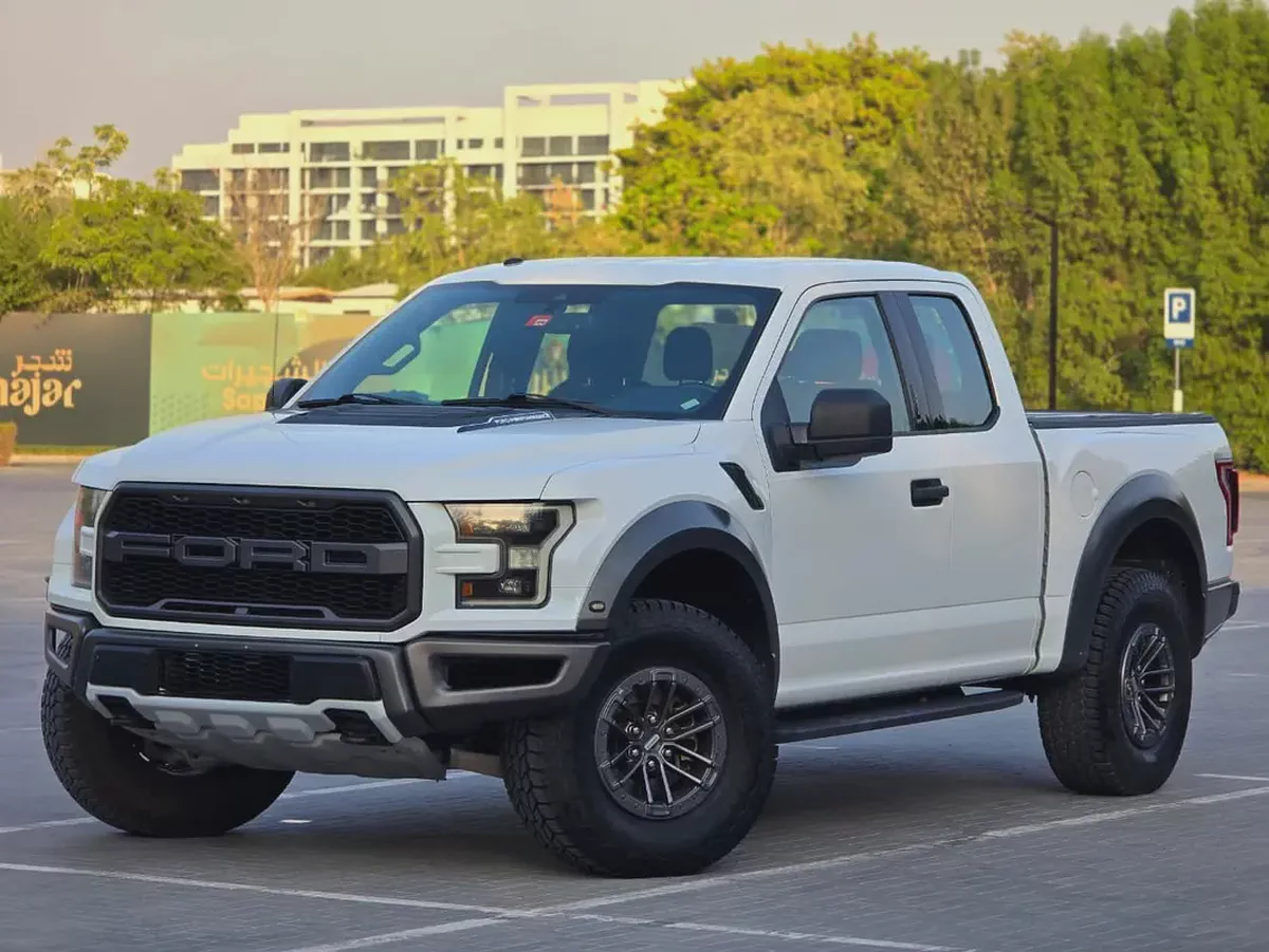 Ford F-150 Raptor 2019 | GCC Specs | Orginal paint | Pristine Condition | 2Keys | Single owner |-2-2