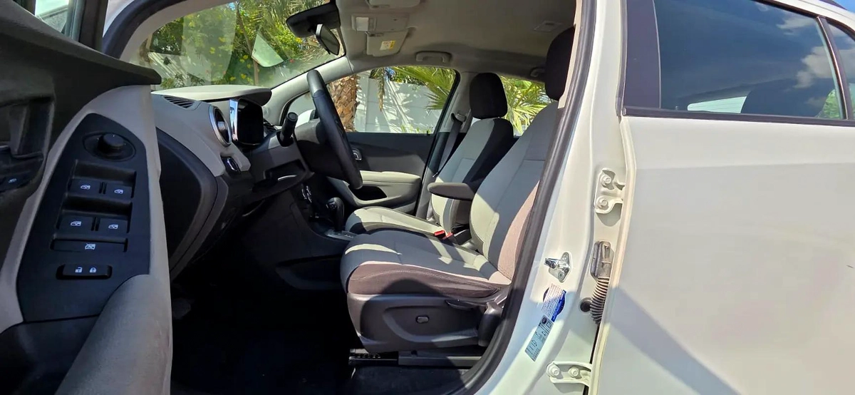 2016-Chevrolet Trax LT-Excellent condition-7-7