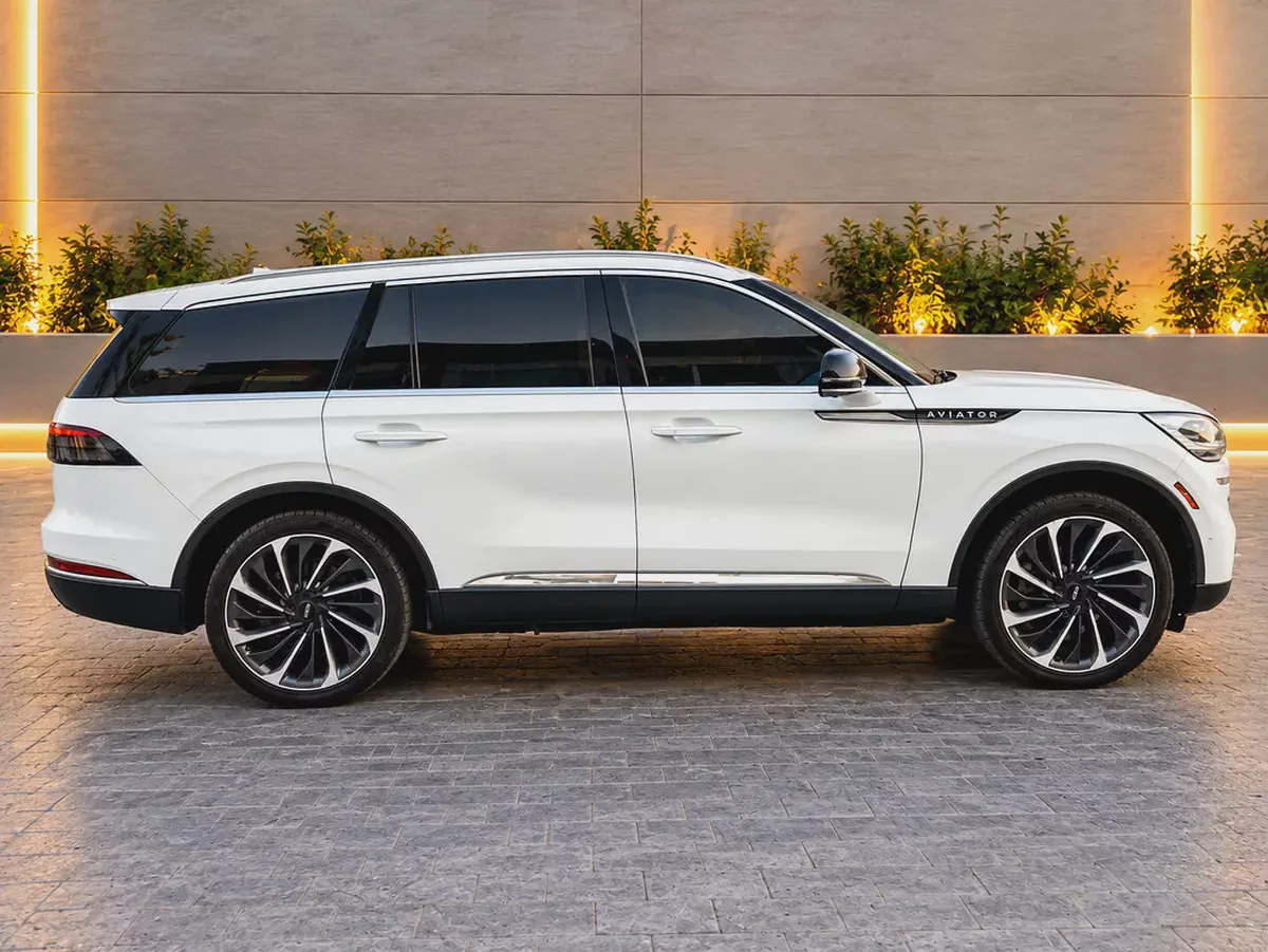 AED 1,269 EMI P.M | LINCOLN | AVIATOR | LUXURY | 2022 | AMERICAN SPEC | VIP 6SEATS-4-4
