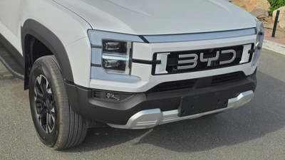 BYD SHARK 6 DMO (White)-1