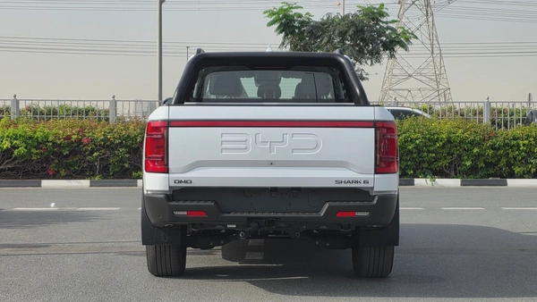 BYD SHARK 6 DMO (White)