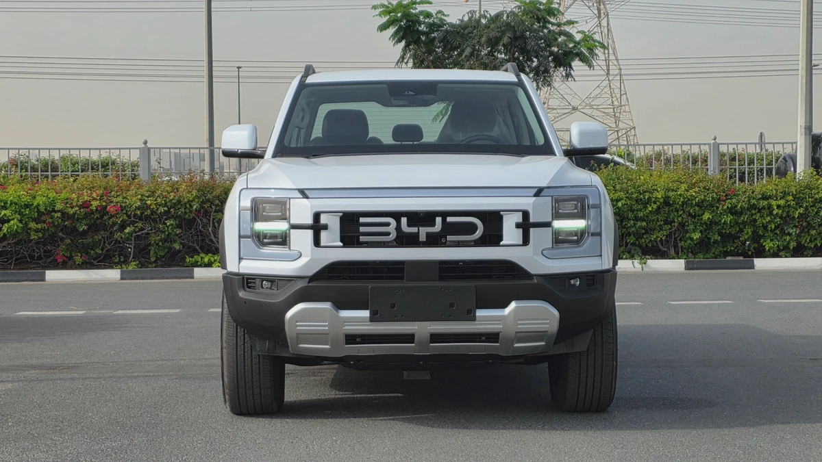 BYD SHARK 6 DMO (White)-2-2