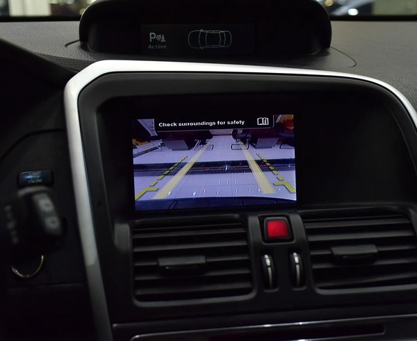 Volvo T6 AWD R-Design ( 2010 Model ) in Silver Color GCC Specs
