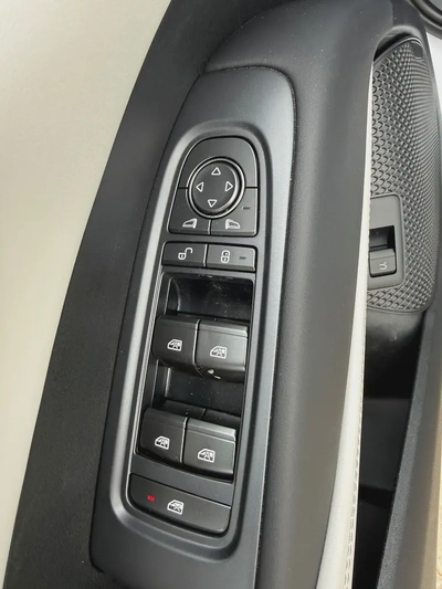 Brand New 2025 BYD Seal 06 Premium - Chinese Specs-11