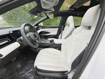 Brand New 2025 BYD Seal 06 Premium - Chinese Specs-13