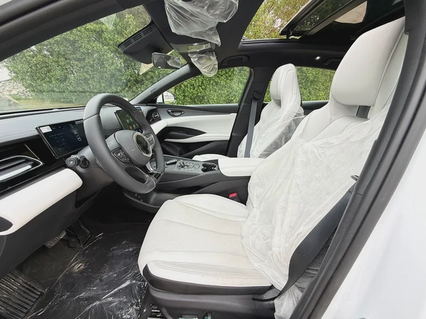Brand New 2025 BYD Seal 06 Premium - Chinese Specs