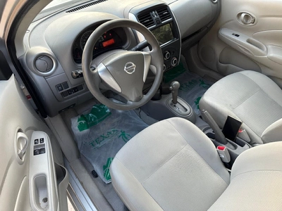 Nissan Sunny Sedan-2
