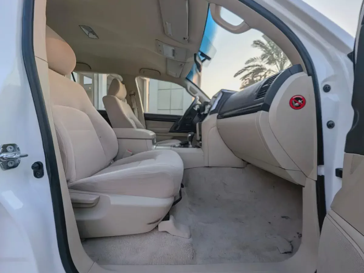 2018 Toyota Land Cruiser GX | GCC Specs | V6 4.0L Interior and Exterior Excellent Condition-5-5