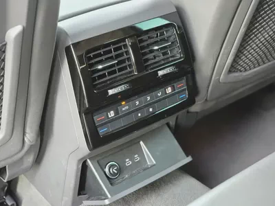 Volkswagen Touareg 2024 Comfortline GCC Specs | Under warranty | Perfect condition | Original paint-13