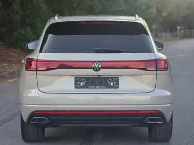 Volkswagen Touareg 2024 Comfortline GCC Specs | Under warranty | Perfect condition | Original paint-5