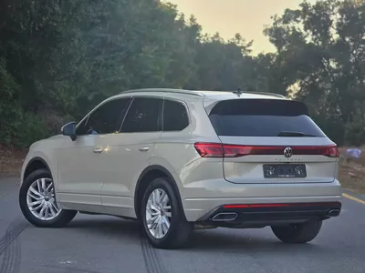 Volkswagen Touareg 2024 Comfortline GCC Specs | Under warranty | Perfect condition | Original paint-6