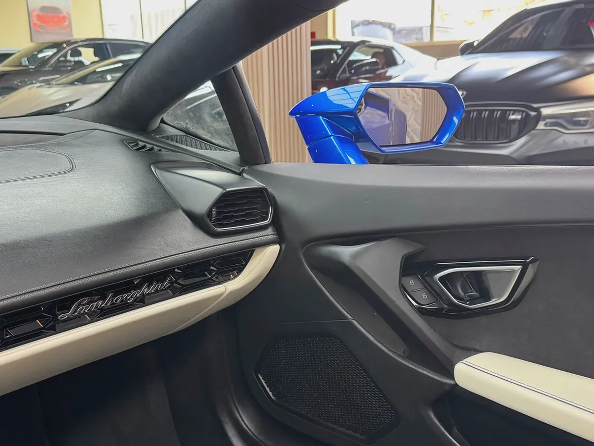 2022 Lamborghini Huracan EVO Spyder | European Specs | Pristine Condition-9-9
