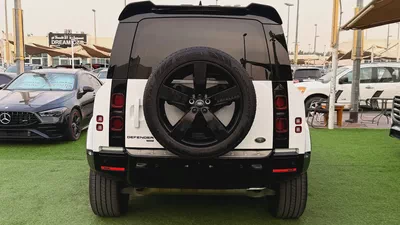 2023 Land Rover Defender 110 X-Dynamic SE P400-5