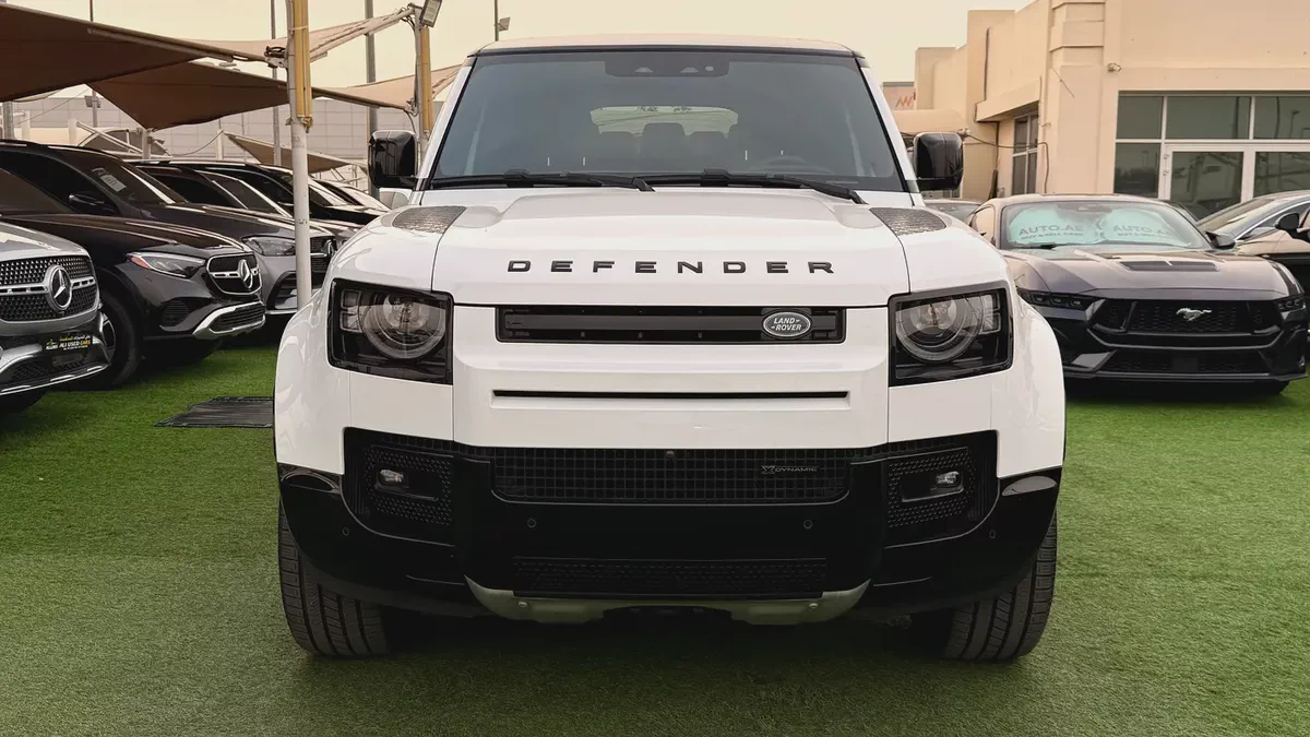2023 Land Rover Defender 110 X-Dynamic SE P400