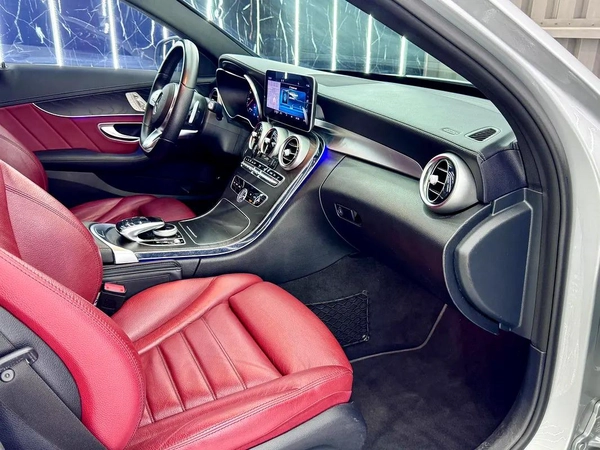 Original Paint | GCC Specifications | Excellent | One Year unlimited Warranty