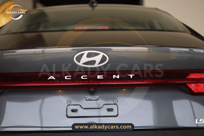 HYUNDAI ACCENT 1.5L PREMIUM 2025-5