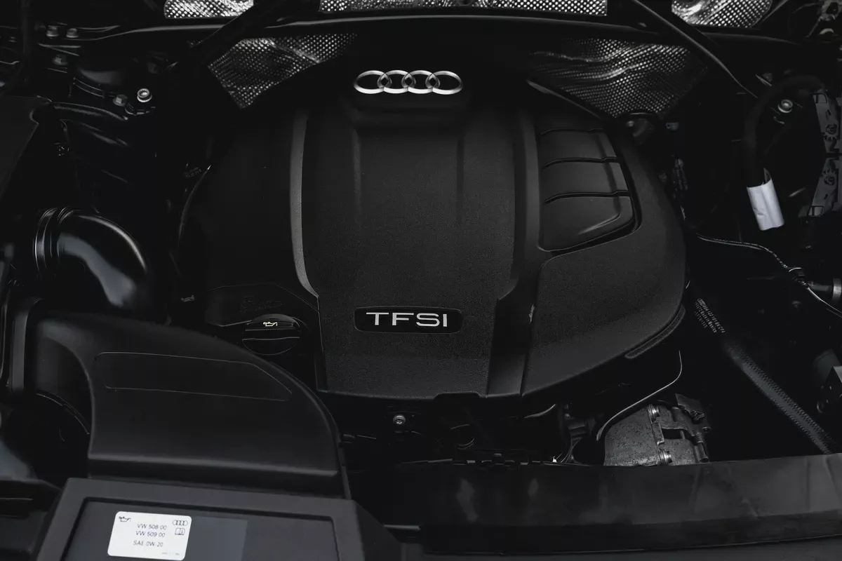 2,155 P.M |  Q5 45 TFSI Quattro | 0% Downpayment | IMMACULATE!-13-13
