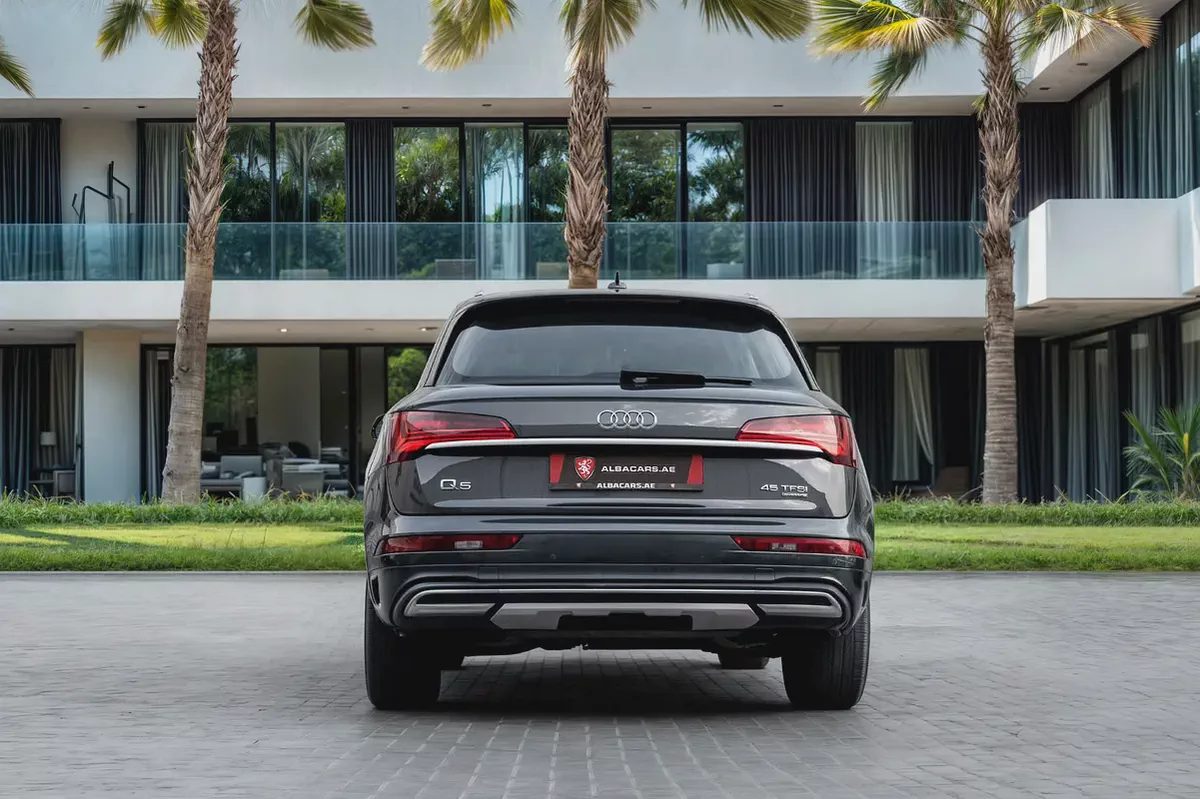 2,155 P.M |  Q5 45 TFSI Quattro | 0% Downpayment | IMMACULATE!-4-4