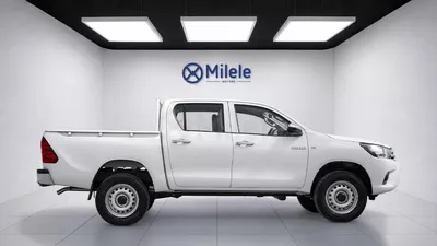 Toyota Hilux DLX-5