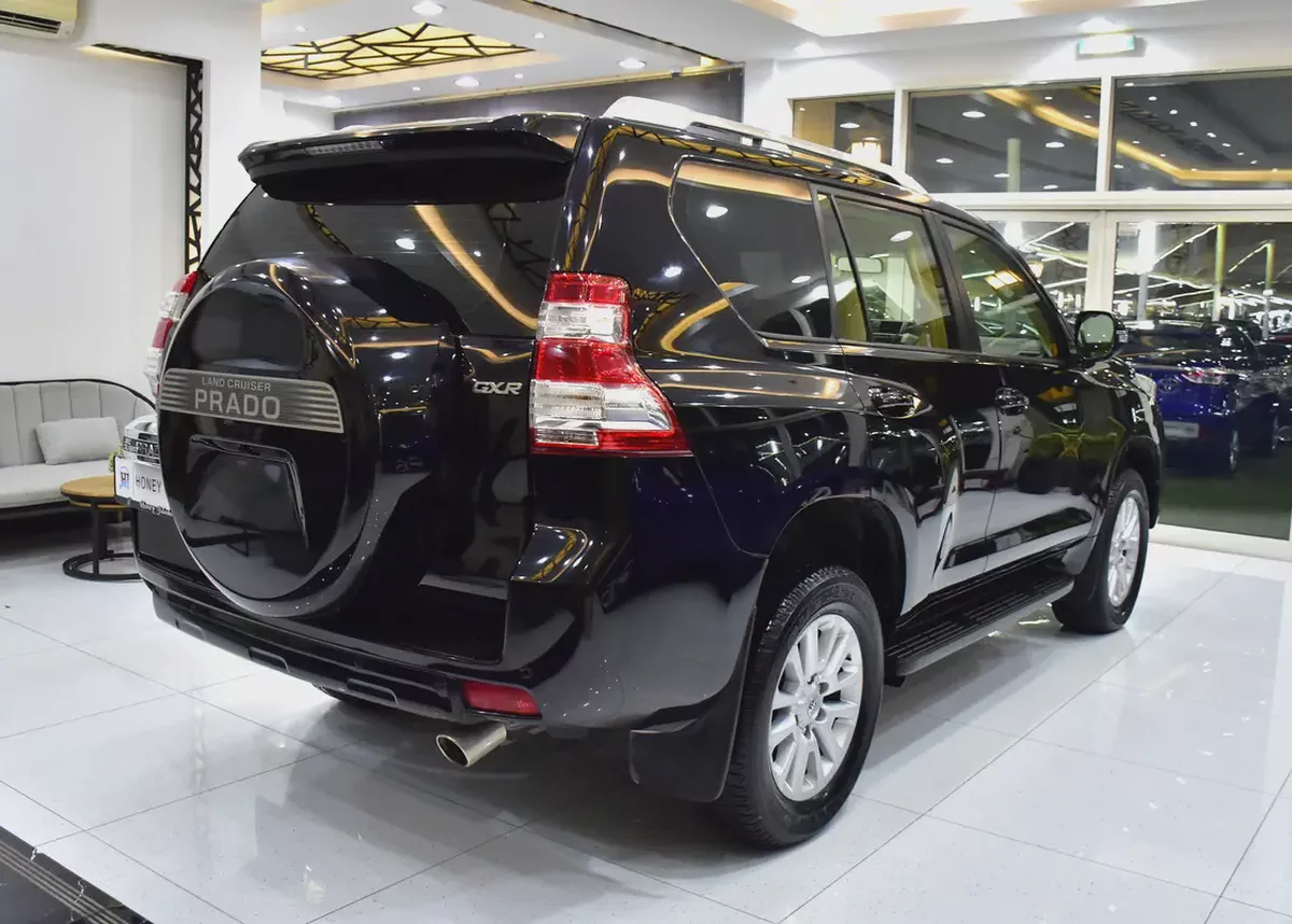 EXCELLENT DEAL for our Toyota Prado GXR ( 2017 Model ) in Black Color GCC Specs-5-5