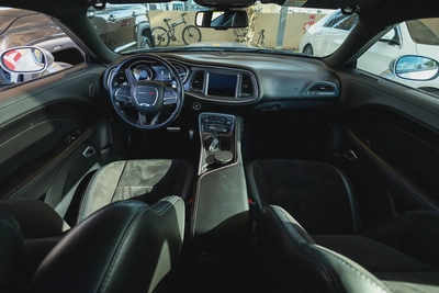 Dodge Challenger 2021-10