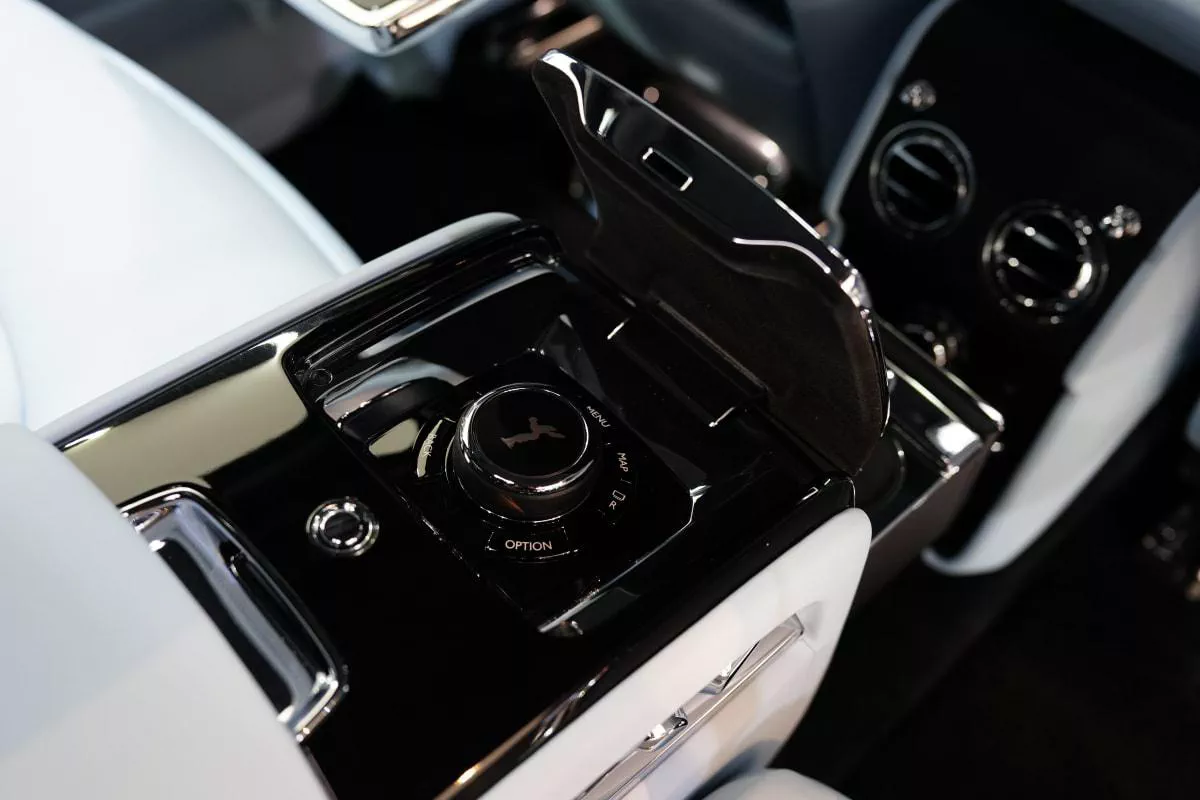 Rolls-Royce Cullinan Facelift Mansory Emperor Limited Edition Exterior Kit-15-15