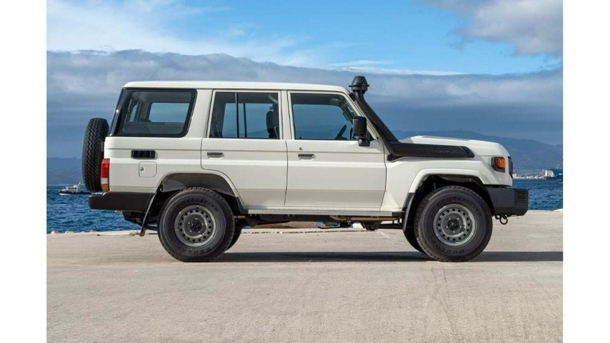 Toyota Land Cruiser 70 Land Cruiser Hard Top LC76 4.5L 5door Diesel V6 2024 0KM-5-0