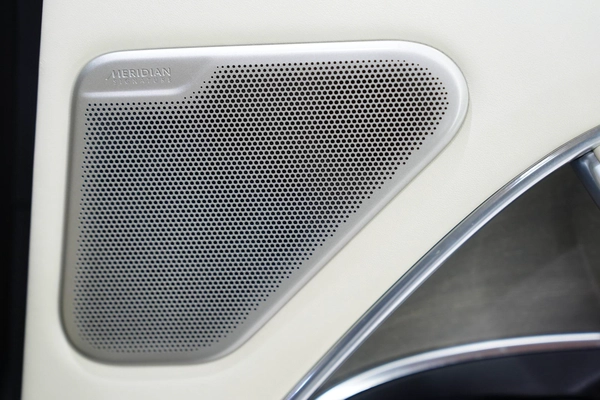 Range Rover Vogue SV 2023