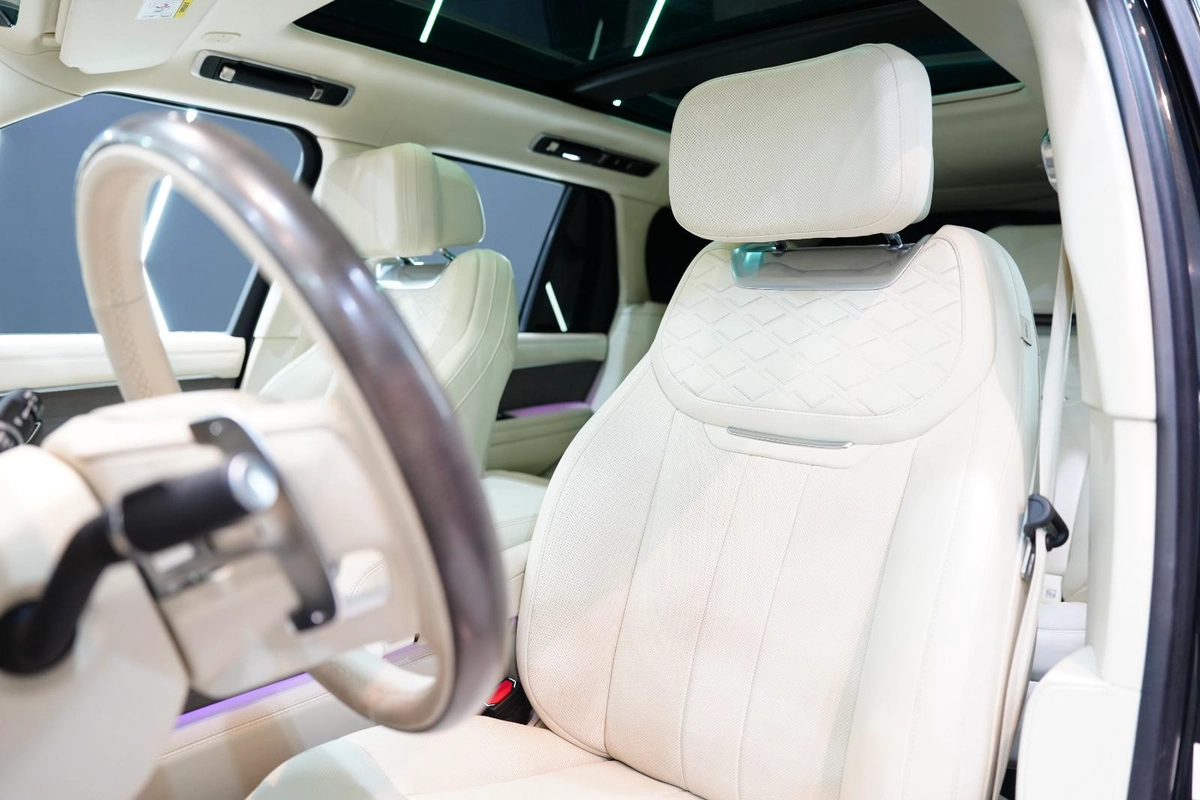 Range Rover Vogue SV 2023-4-4
