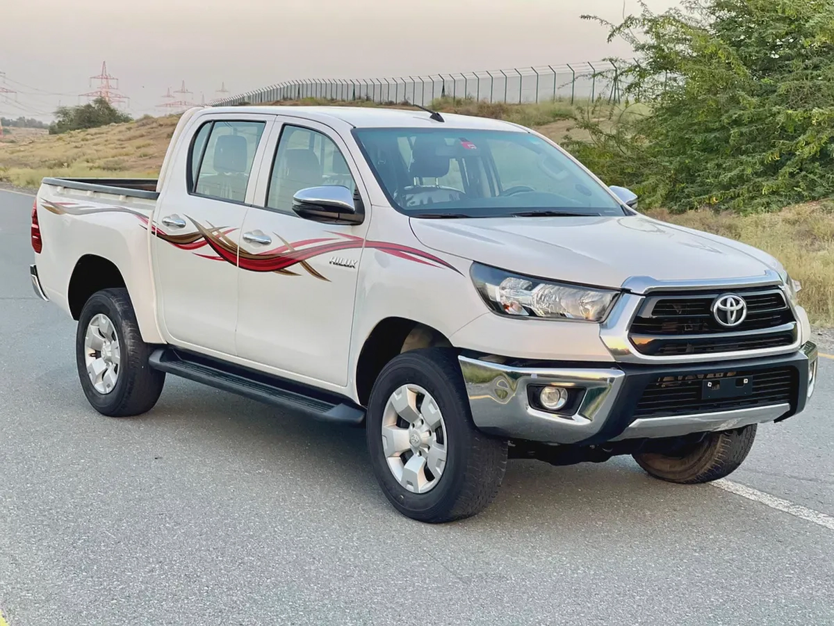 Toyota Hilux Double Cab DLS 2021 GCC Specs-1-1