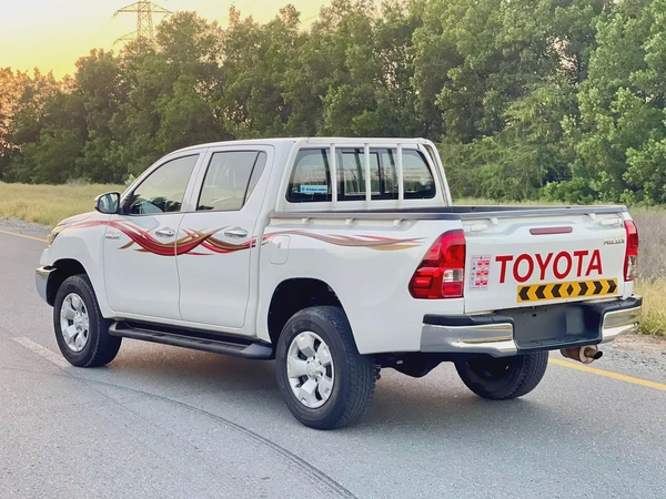 Toyota Hilux Double Cab DLS 2021 GCC Specs