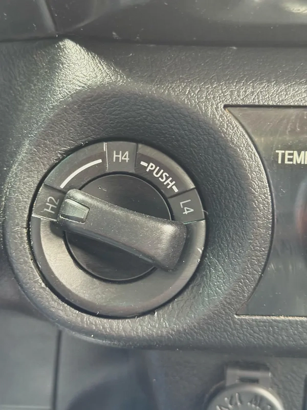 Toyota Hilux Double Cab DLS 2021 GCC Specs