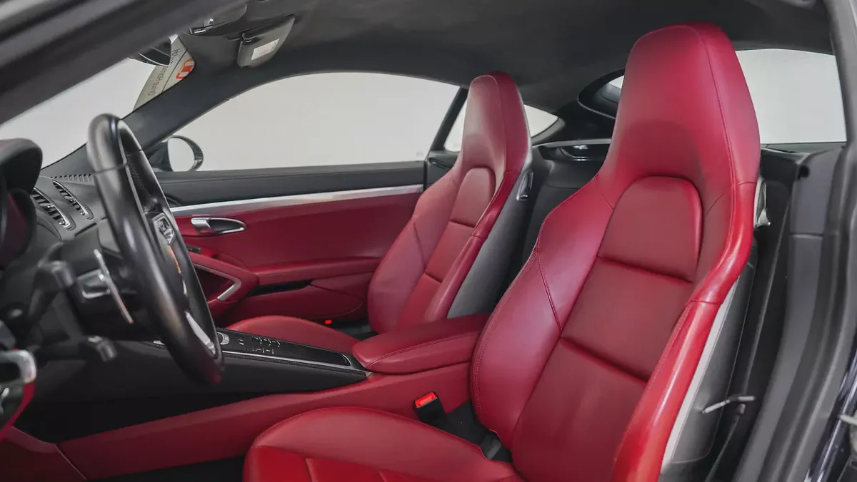 2018 Porsche 718 Cayman GTS | GCC Specs |  Porsche Active Warranty January 2027-4-4