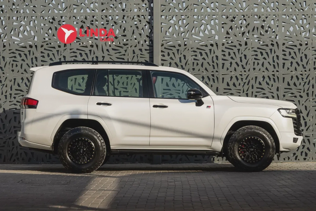 Toyota Land Cruiser 2022-17-17