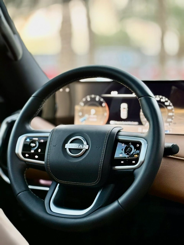 NISSAN PATROL LE PLATINUM 3.5T l YEAR 2025 l UNDER WARRANTY UPTO MAY 2030 UNLIMITED KMSl LOW MILEAGE